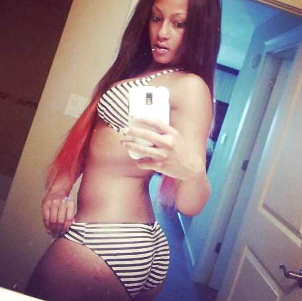 Jerk of the week material (msg 4 nudes)
 #20242411