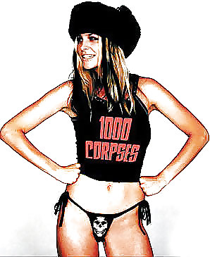 Sheri Moon Zombie #19121192