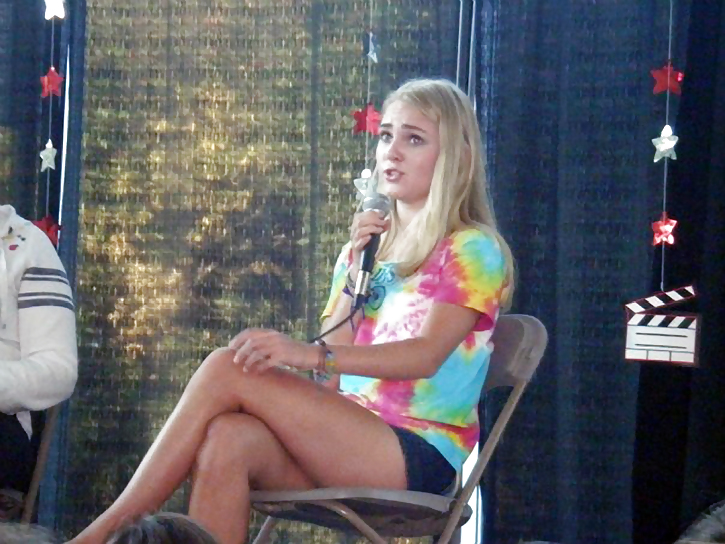 ANNASOPHIA ROBB sexy photo #14465256