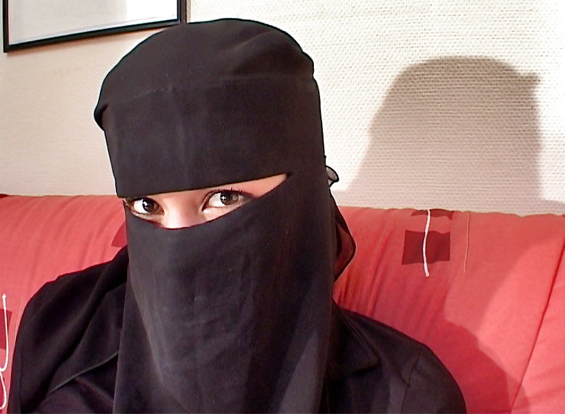 ARAB SLUT - NOWEL #8932615