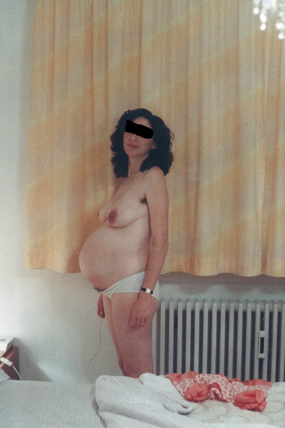 20年前に妊娠した彼女の写真
 #10719262