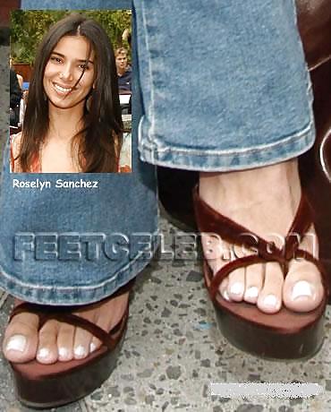 Celebrity feet  #902034