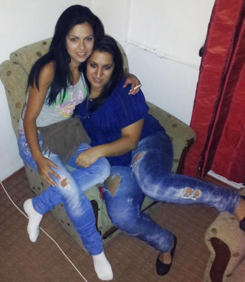 Rumänisch Mädchen: Angela #17831003