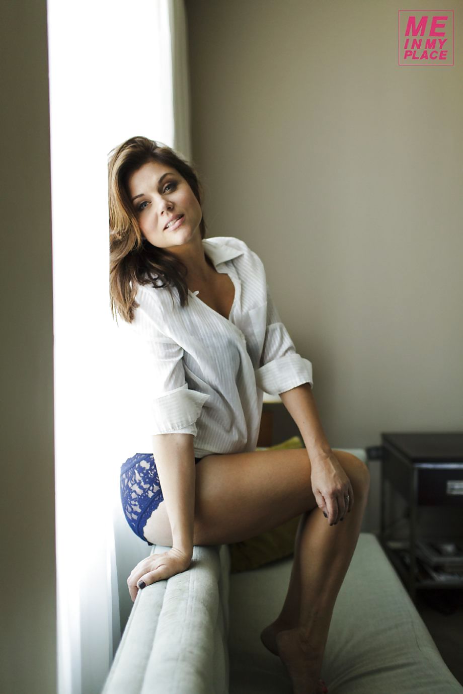 Tiffani thiessen scatti sexy
 #19003335