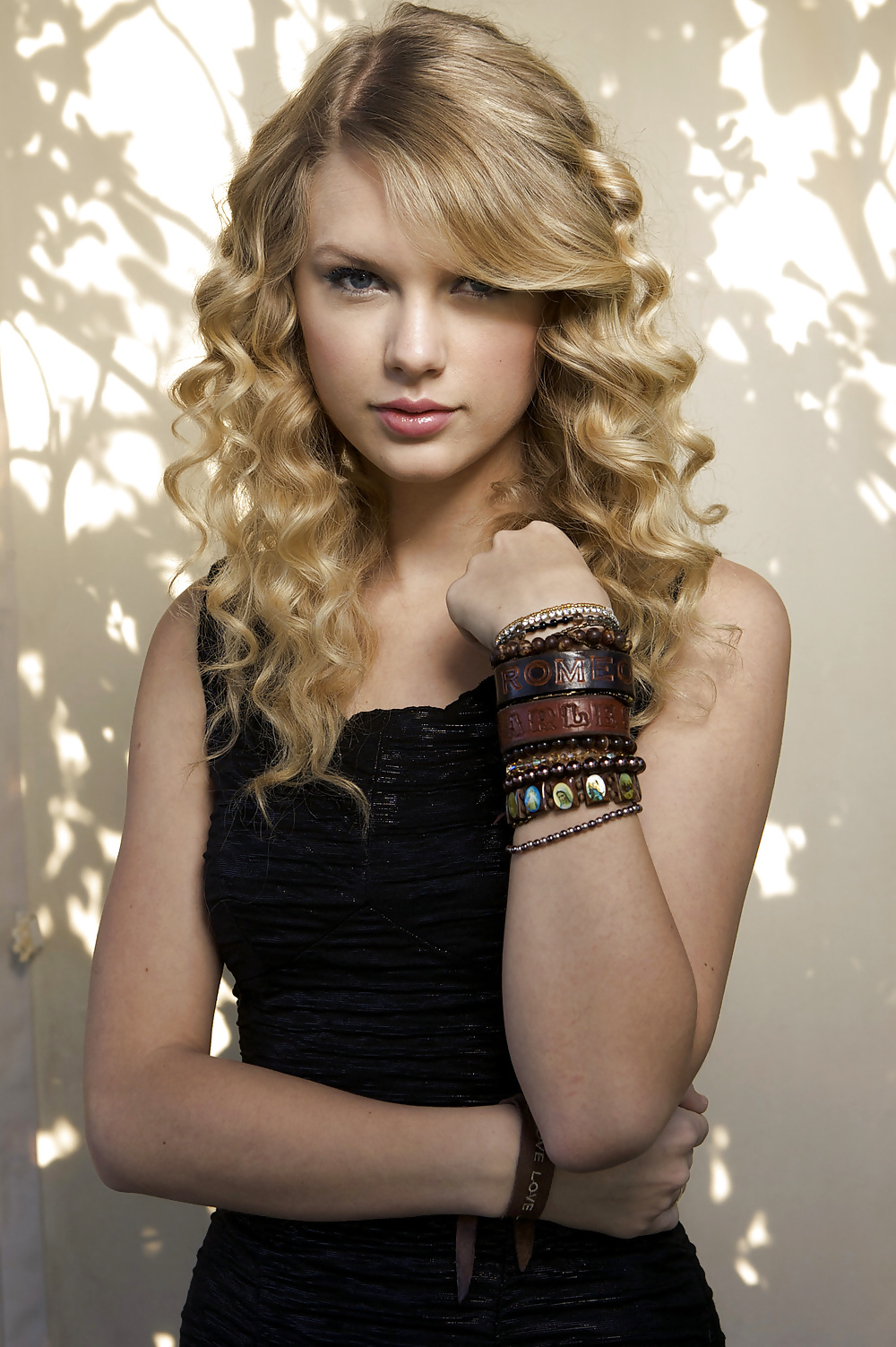 Taylor swift
 #19420301