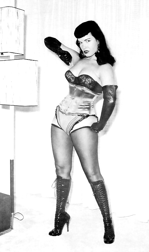 The Beauty of Bettie Page 2 #7485087