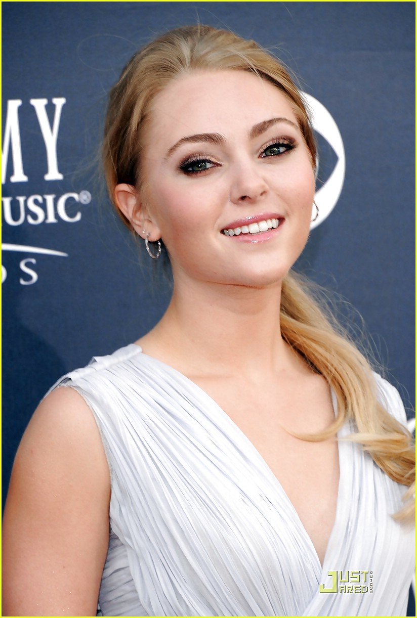 Annasophia robb #12796993