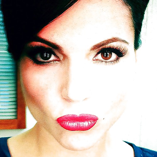 Lana parrilla
 #11354861