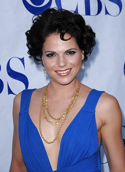 Lana parrilla
 #11355063