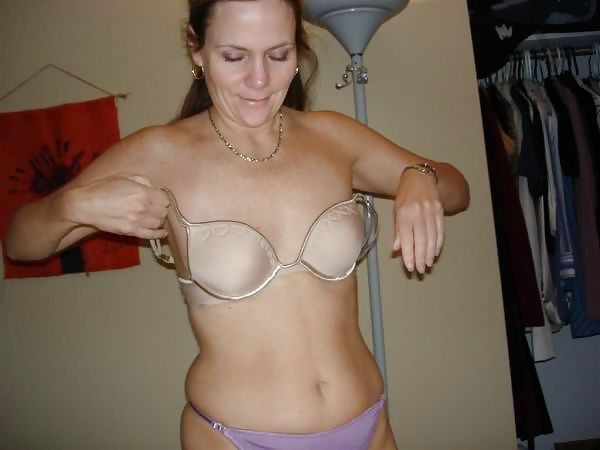 HOT AMATEUR...DENISE #8839280