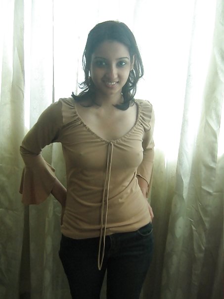 Desi joven pareja
 #21284865