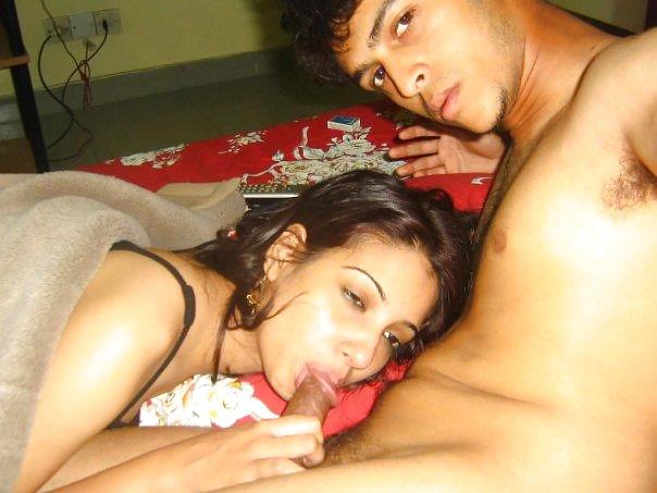 Desi Young Couple #21285333