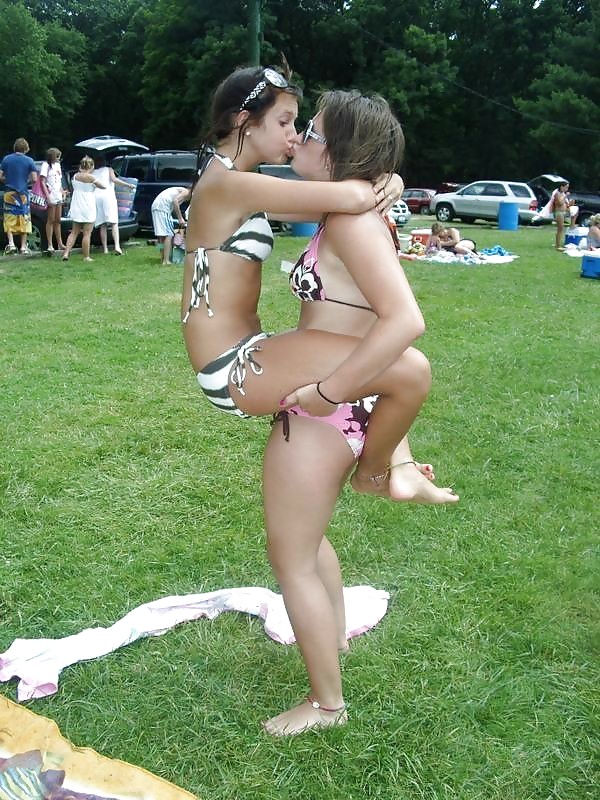 F4F Bi & Les Kissers #9400106