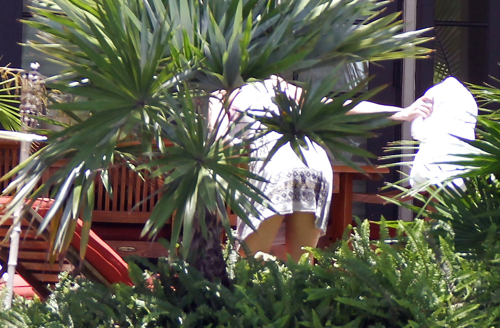 Katy perry al suo hotel a miami
 #4090703