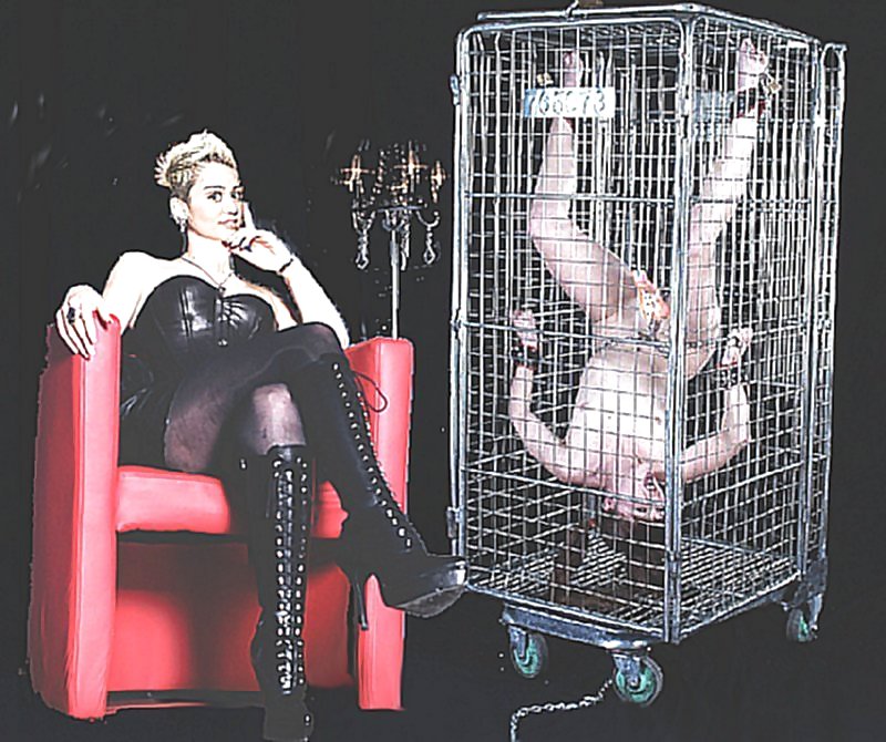 Miley Et Antoinette Femdoms Avec Des Esclaves #18537780