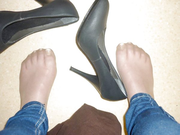 Nylons and flat #14834731