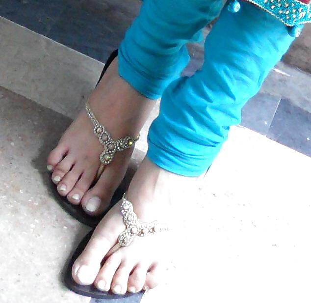 Desi feets
 #5525682