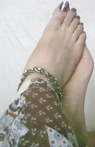 Desi feets
 #5526530