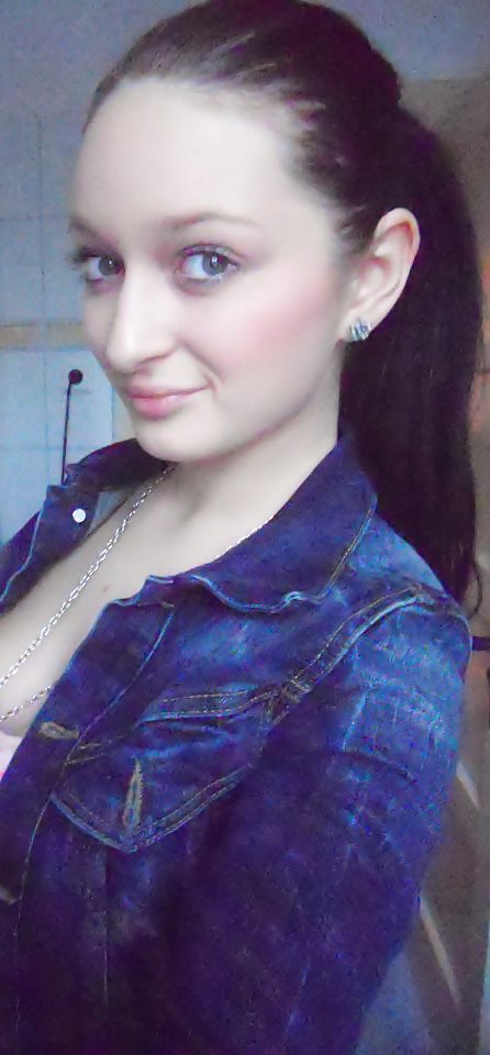 Hhhh
 #10235447