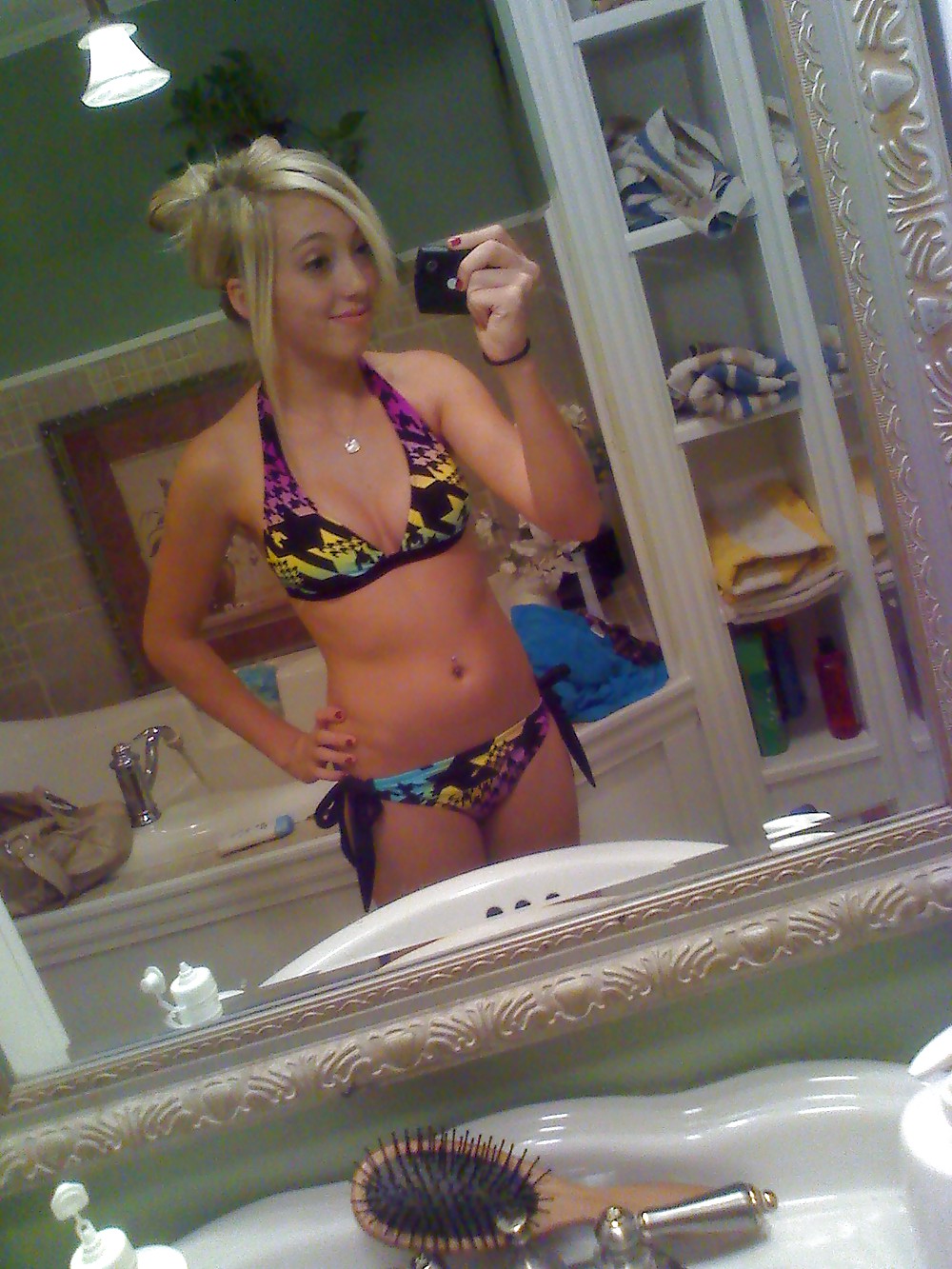 Jóvenes calientes
 #3275782