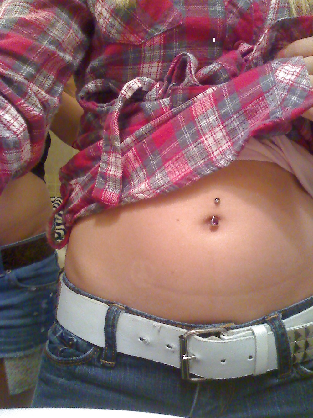 Jóvenes calientes
 #3275842