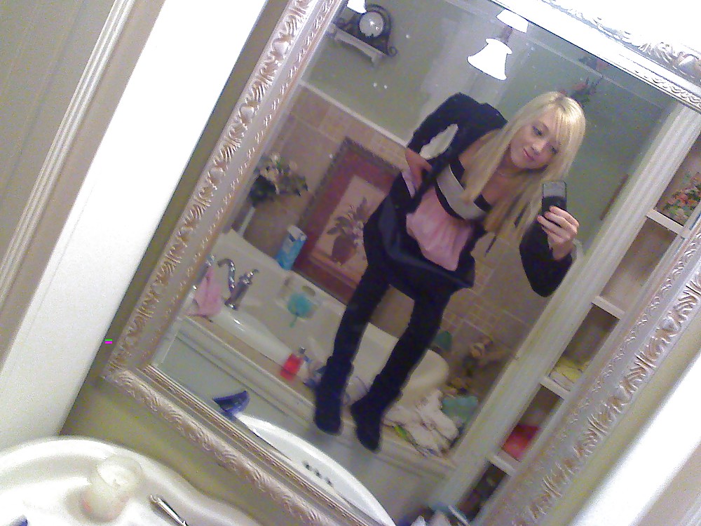 Jóvenes calientes
 #3275854