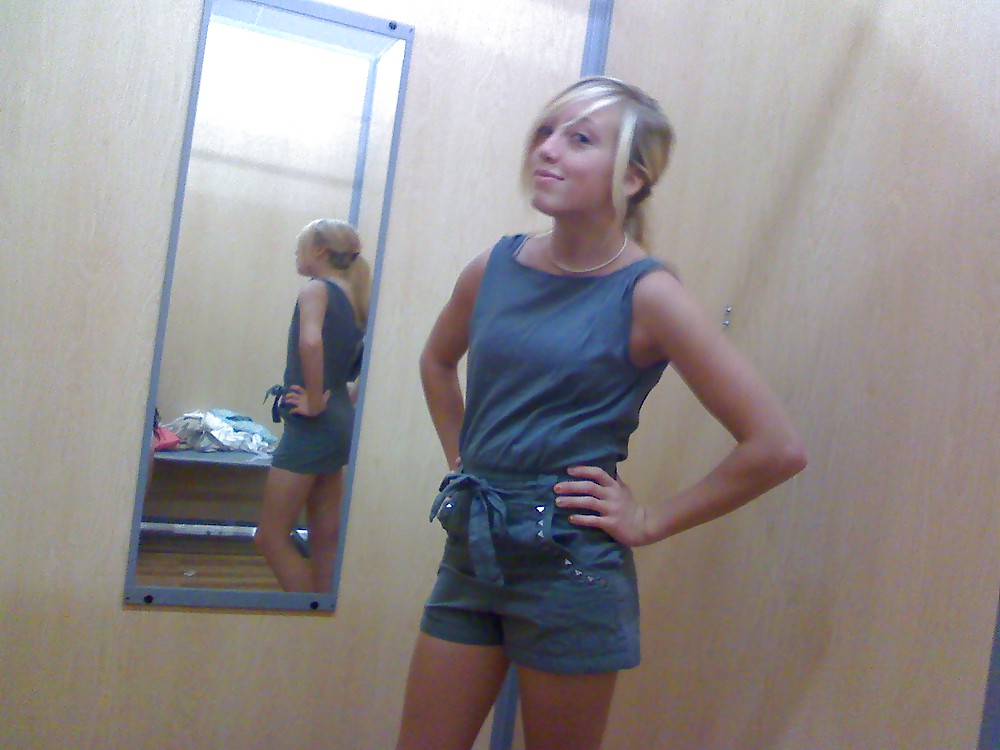 Jóvenes calientes
 #3275906