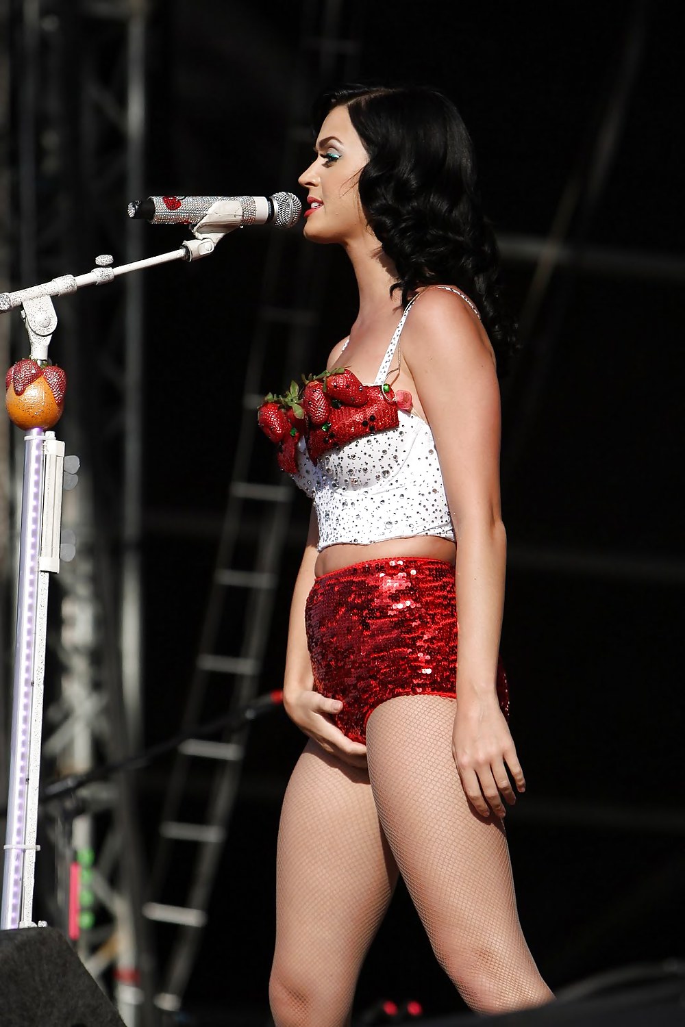 Sexy Katy Perry 2 #16749110