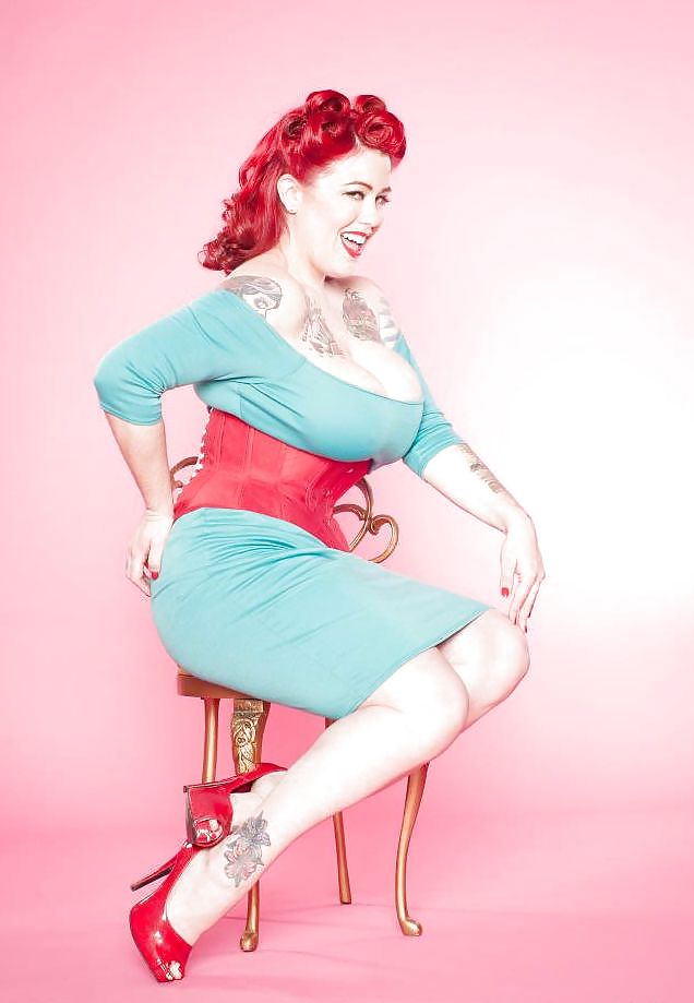 Voluptuous Burlesque, Pin-up and Retro Women 9 #15542421