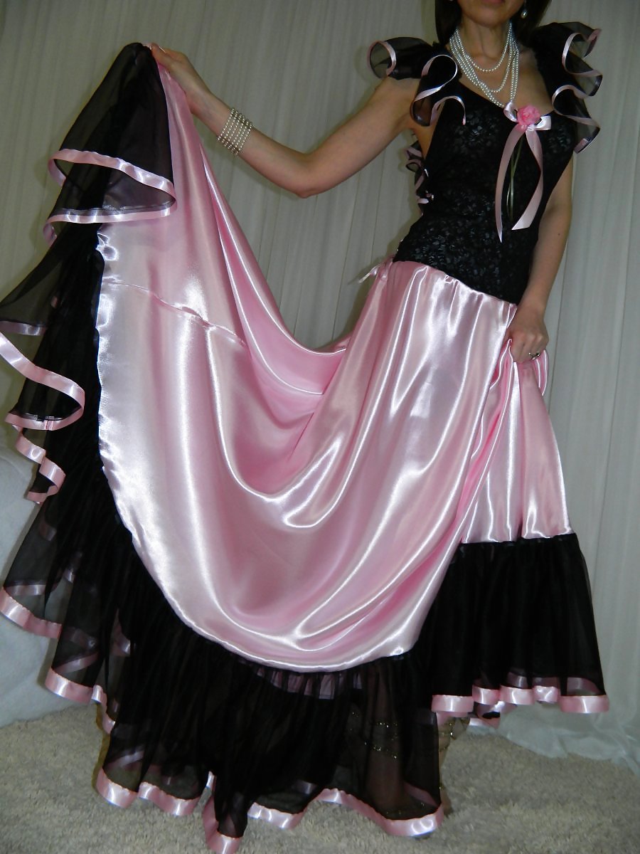 Satin nightgown in pink and black #17192648