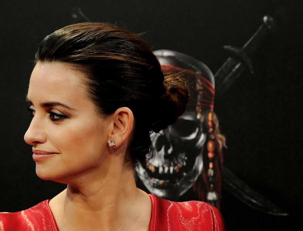 Penelope Cruz Pirates of the Caribbean premiere in Munich #3871689