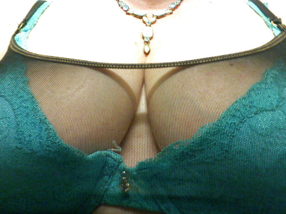 Nuevas fotos de tetas... simplemente me encantan
 #10170421