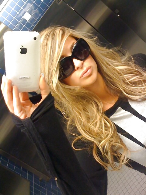 FitnessLaura From - MeetMeMatch.com  #9435440