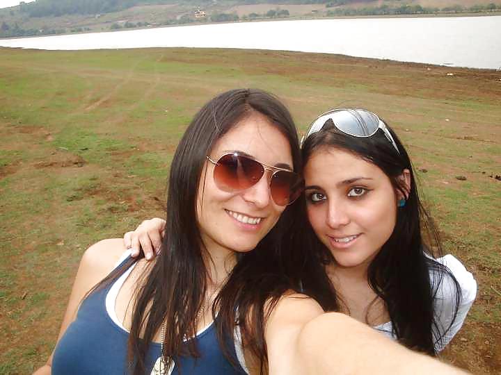 ALE GONZALES PUTA RICA