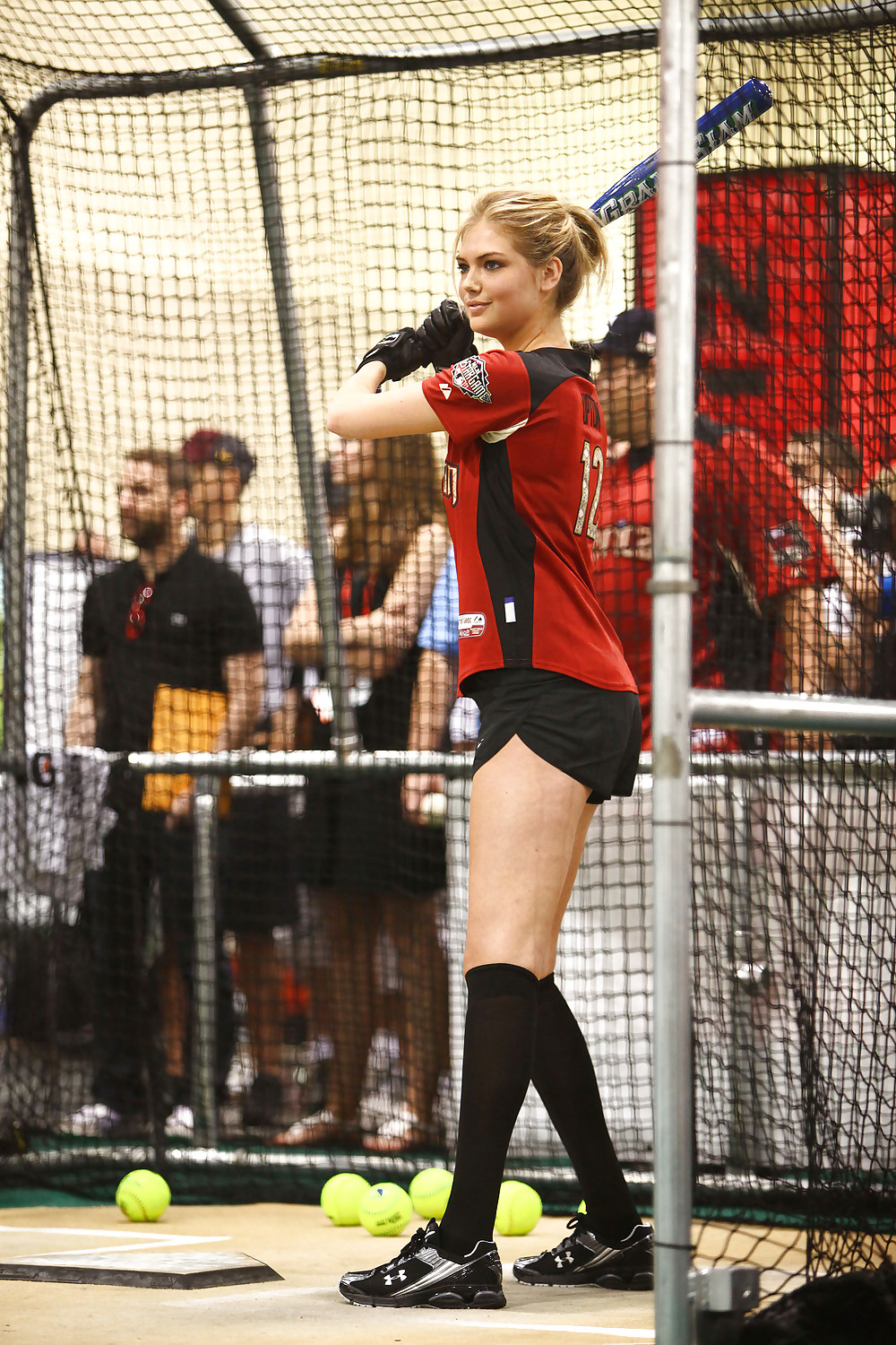 Kate Upton All-Star Celebrity Softball Game in Phoenix #4635932