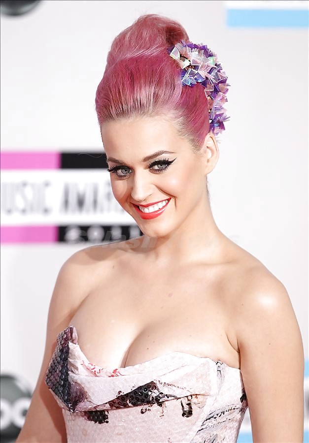 Katy Perry Heiß #11485476