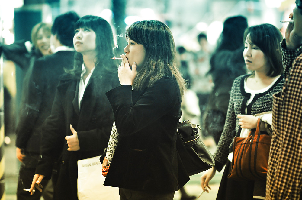 Rauchen 011 - Asiatische Candids (meist Japanisch) #14629801