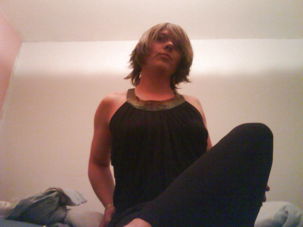Hiya x