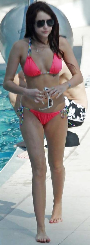 Miley??? #7855107
