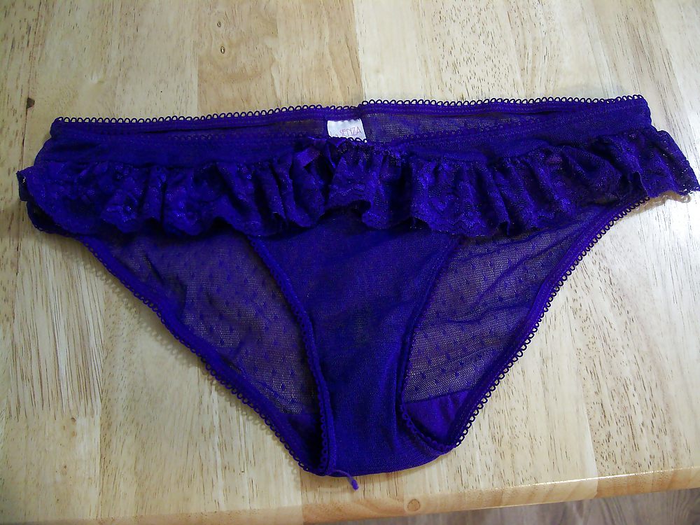 A new pair off Moistlilmoi, still smells as good as ever #3873451