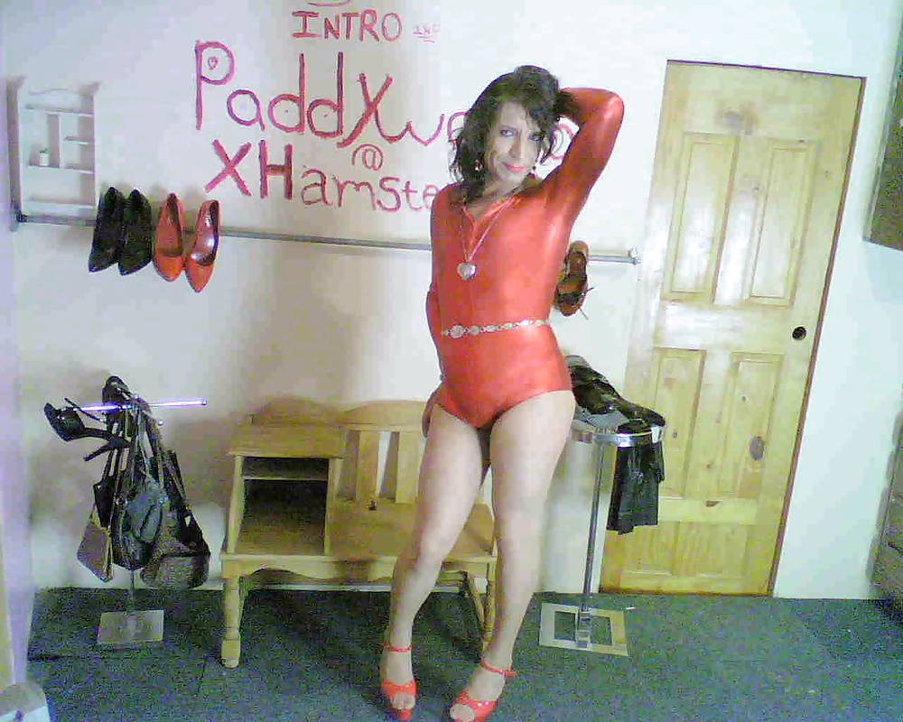 Sexy red high heels #4145384