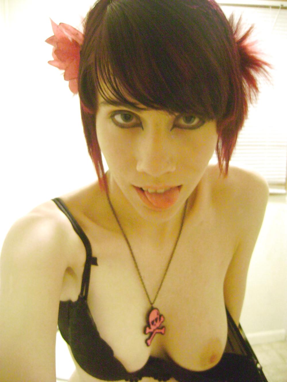 Smutdates dot com user id fxckli
 #8137820
