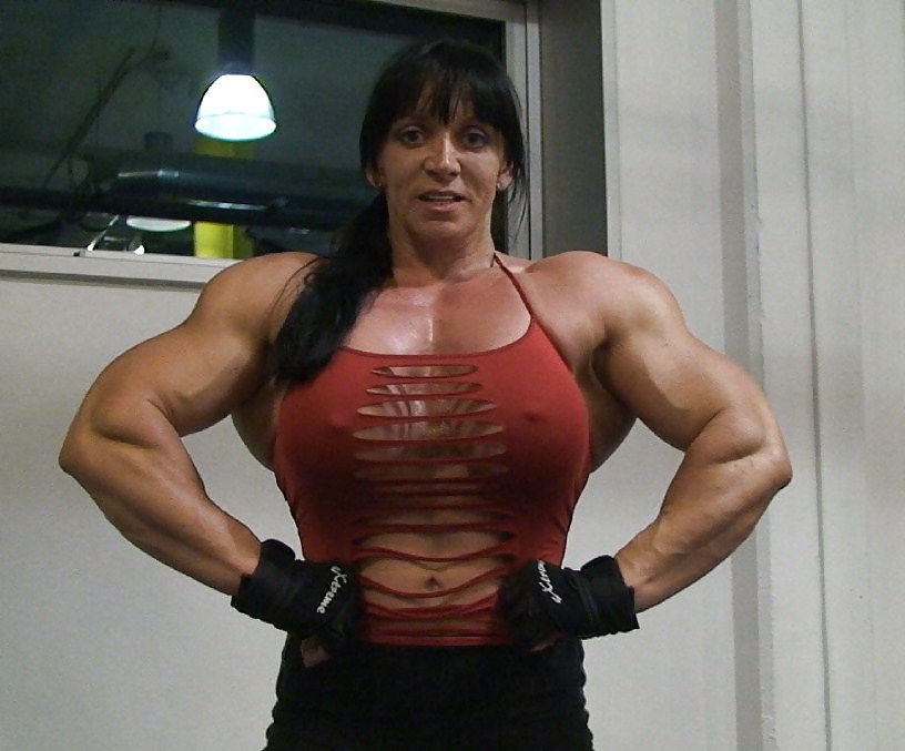 Sexy Female Muscle - jana linke sippl #7643315