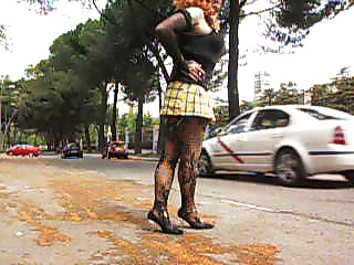 MAYTE, AN AMATEUR TRANNY AT WORK