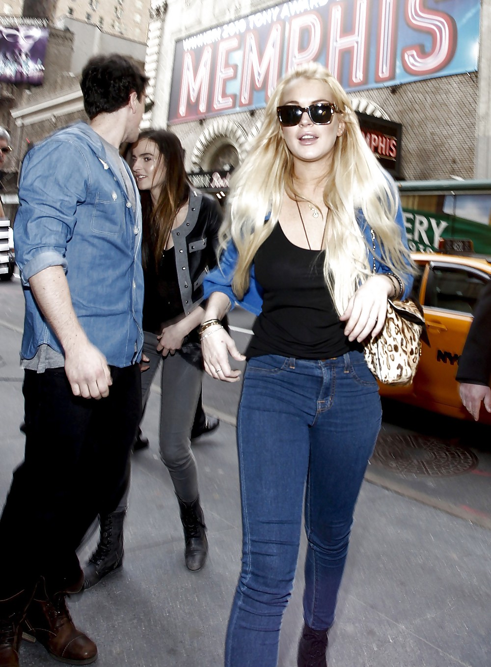 Lindsay Lohan Candids in New York #4453966