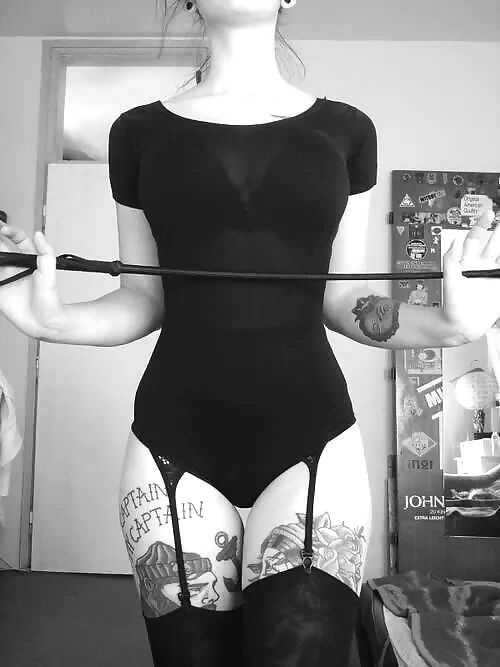 Chickz n ink
 #22042480