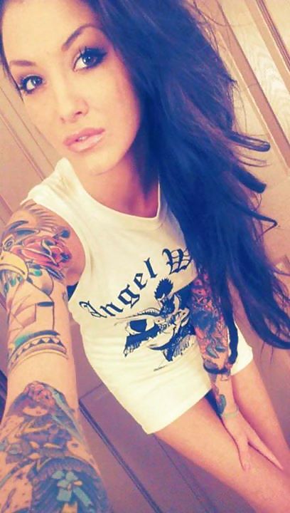 Chickz n ink
 #22042579
