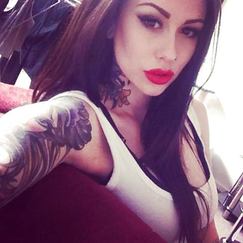 Chickz n ink
 #22042606