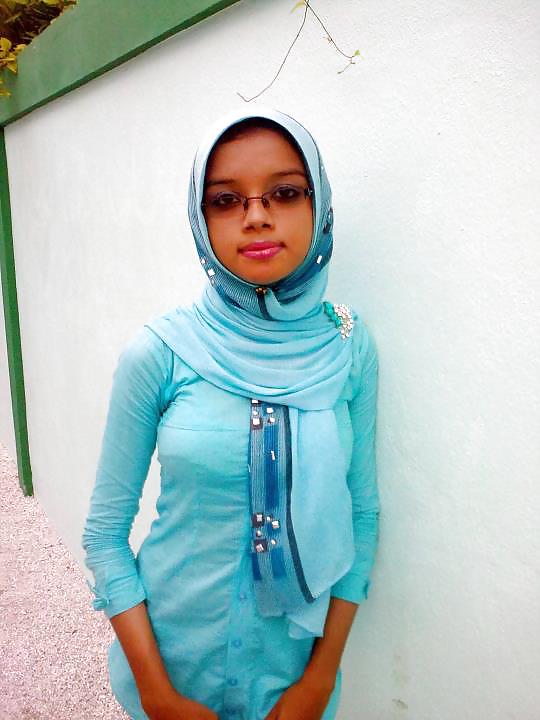Maldivian hijab girl 2 (non-nude) #19864672