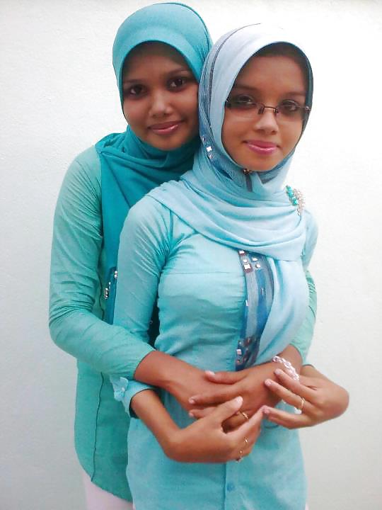 Maldivian hijab girl 2 (non-nude) #19864681